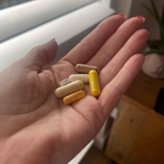 You’re not wrong to be confused about supplements.
The industry is a circus.
So here are three simple rules I use when I look at “longevity” stuff:
• If it does not support mitochondria, sleep, or collagen, it is probably not a core longevity supplement
• Glycine, creatine and taurine have far more useful human data behind them than half the fancy branded powders out there
• Capsules can help, but if they ignore light rhythms, minerals and real food, they just become expensive pee
In my new subscriber post I take this much further and walk through:
• The small group of nutrients I actually rate for long term cell support
• How I stack things like glycine, taurine, creatine, collagen and carnosine without stressing the system
• Which supplements I put in “repair”, “sleep”, “joints”, “skin”, “training” and “brain” so they have a clear job
• Where the research is strong, where it is weak, and what I would not bother spending money on
If you want the full breakdown, with examples and simple starting points, that is all inside today’s subscriber guide.