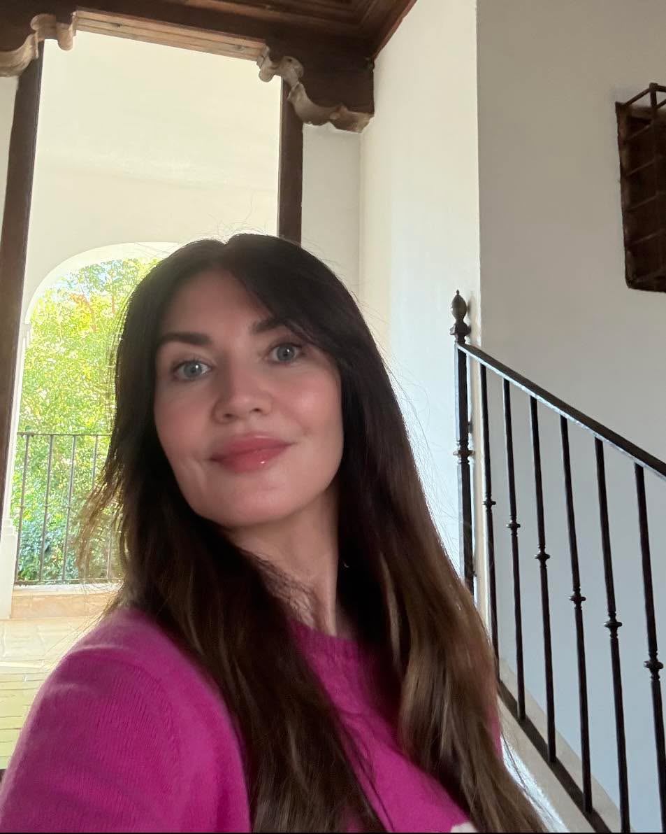 Women do best when they stop living in constant push mode.
Not because women are weak.
Not because we cannot lead, build, or be powerful.
But because the female body responds to safety and rhythm.
When a woman feels supported, un-rushed, and held, her whole system can soften.
Breath gets deeper.
Sleep comes easier.
Digestion works better.
You make clearer decisions.
You stop running your life like an emergency.
And that is what she meant by feminine.
Not a stereotype.
Not “stay small.”
More like: receiving, reconnecting, coming out of armour.
A lot of women are living like they have to be the provider, protector, planner, and emotional container, all at once.
It is not empowering when it turns you into someone who never gets to exhale.
Femininity, in this context, is permission to come back into your natural rhythm.
To stop carrying everything alone.
You can still be strong.
You are just not meant to live in fight mode to be worthy.